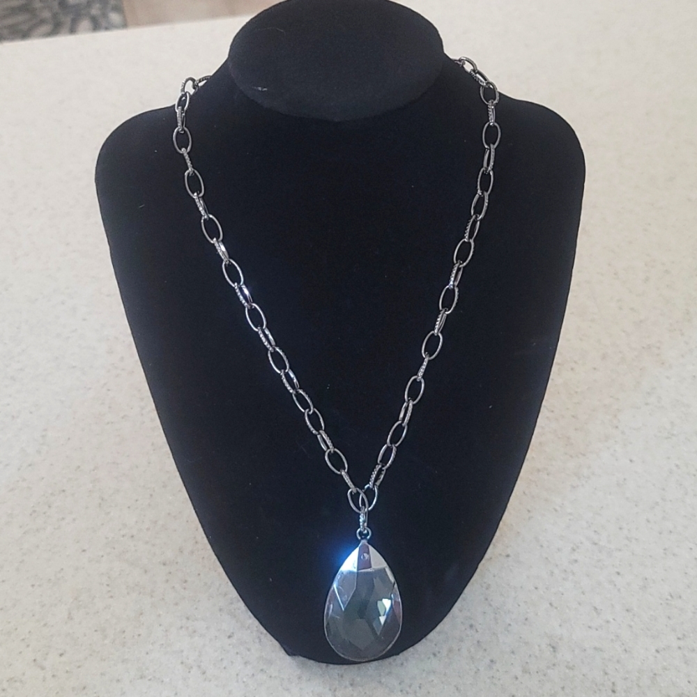 NWT Gunmetal Chain Necklace with Crystal Charm Pendant and Toggle Clasp 18"
